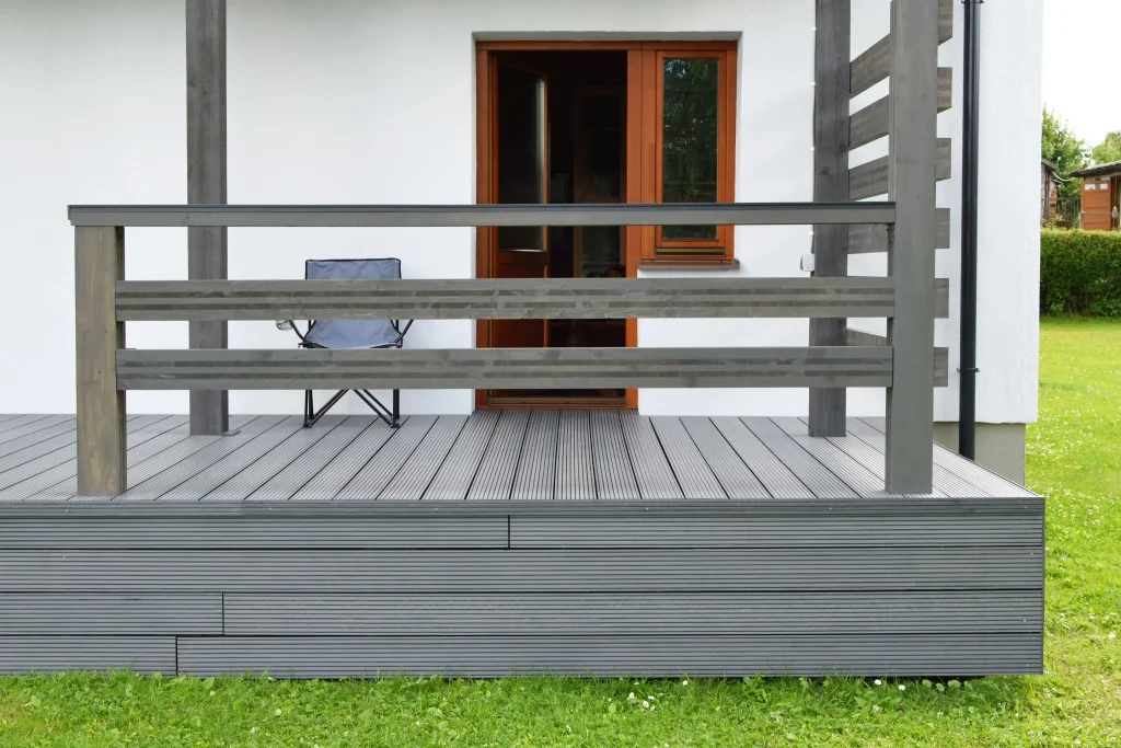 Composite Deck Designs: What Features Should You Consider?