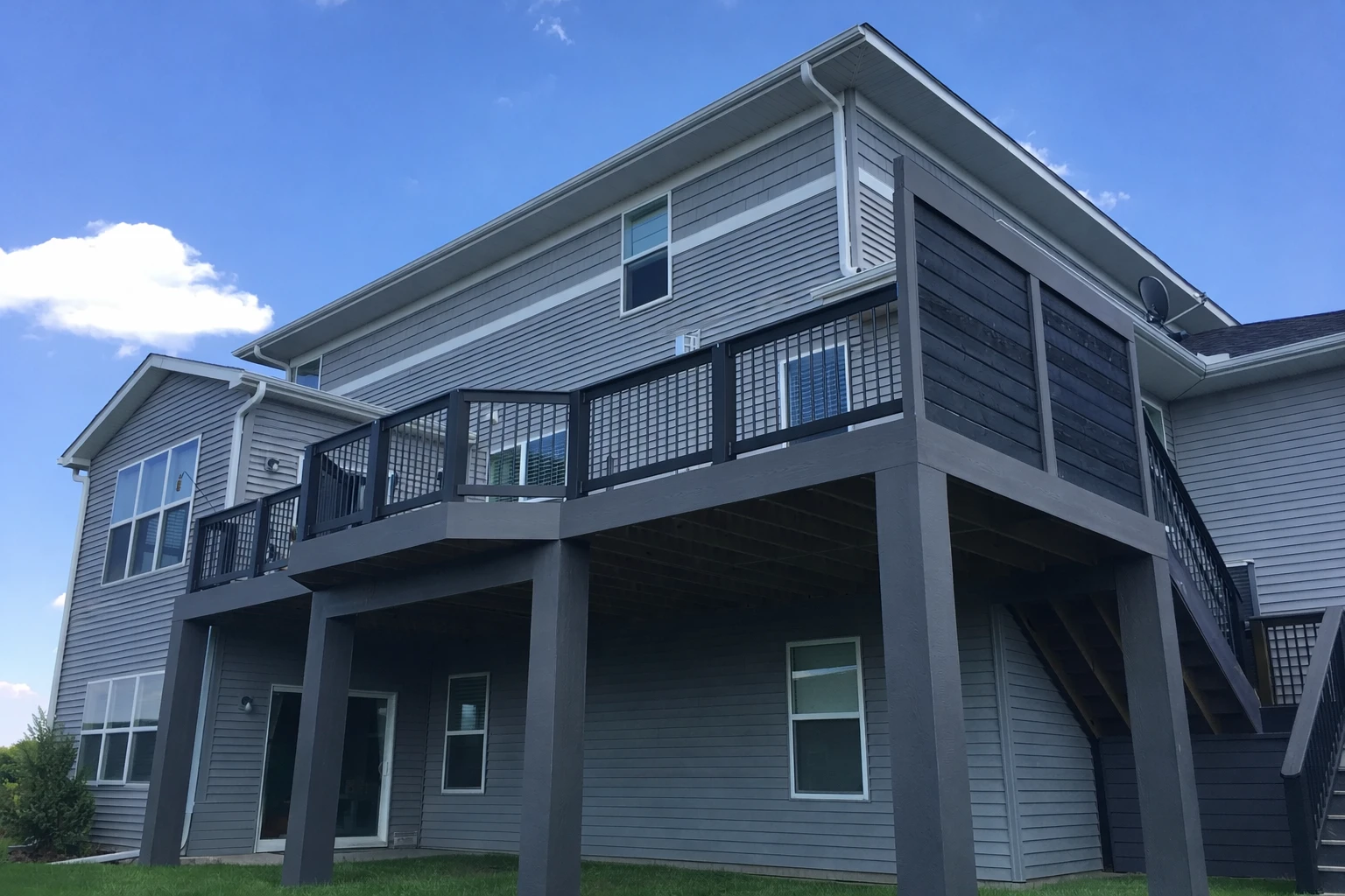 Chanhassen Privacy Deck