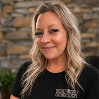 Lisa Marie - Office Manager